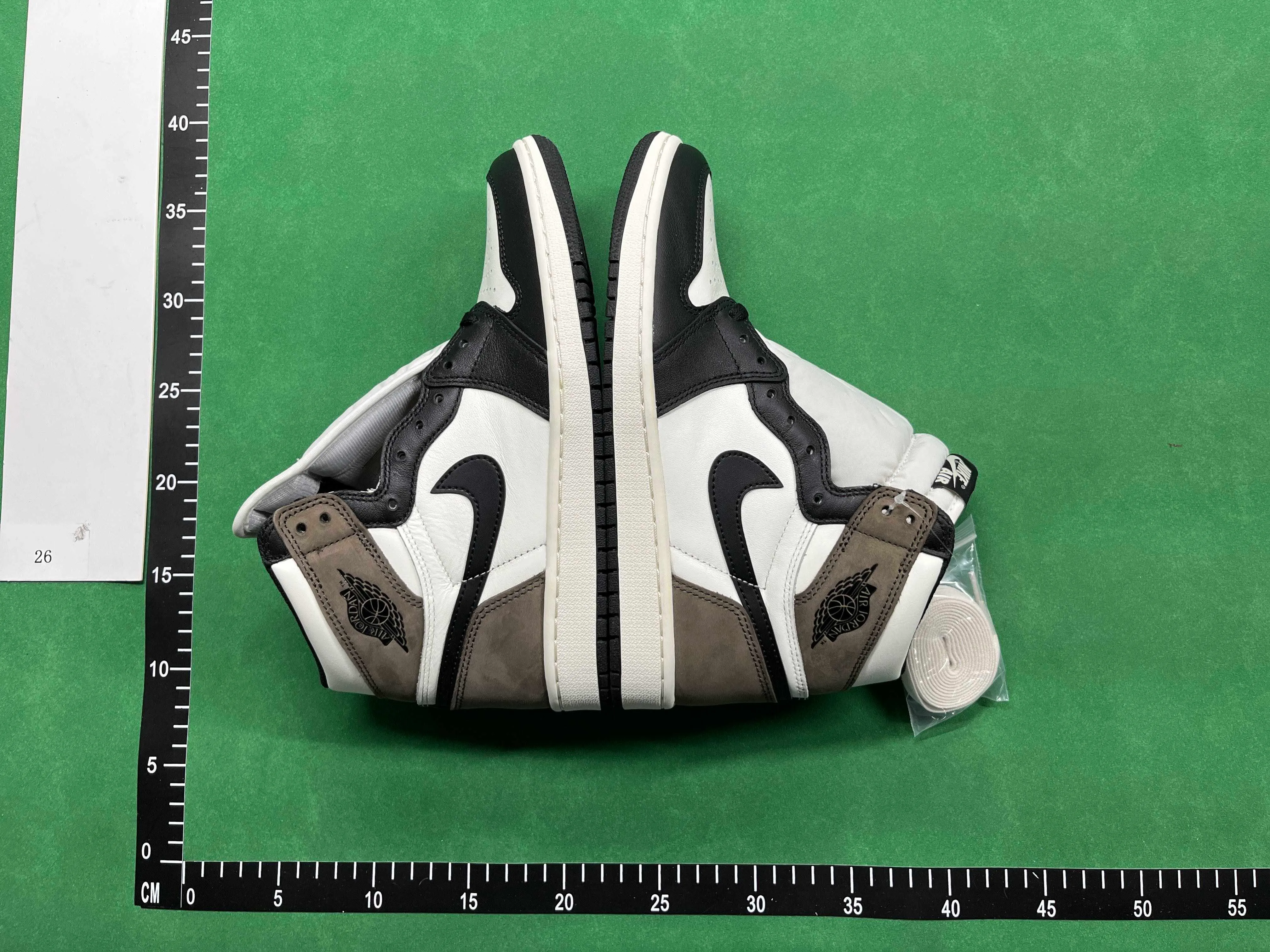 Jordan 1 High [LJR] thumbnail 4