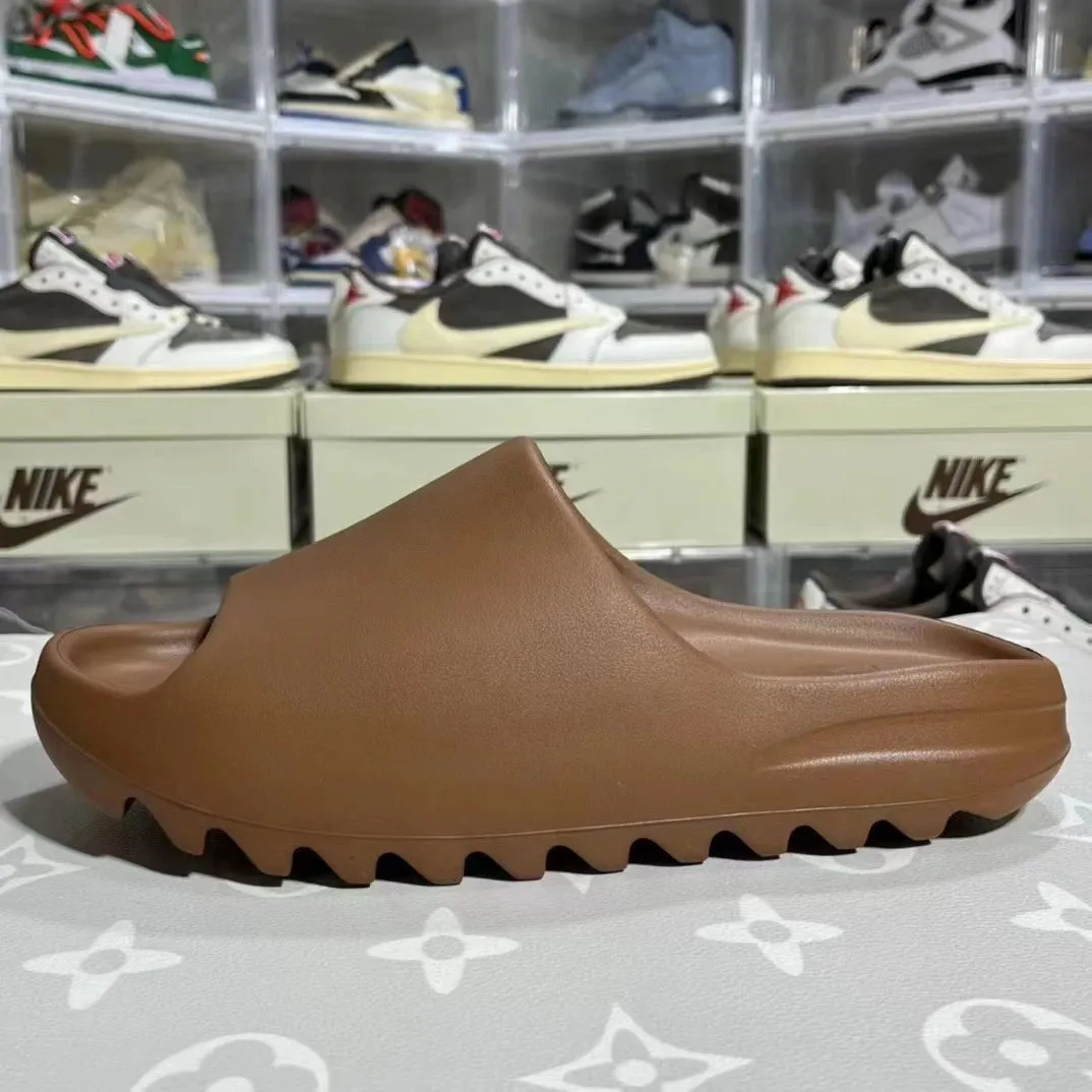 yeezy slide thumbnail 2