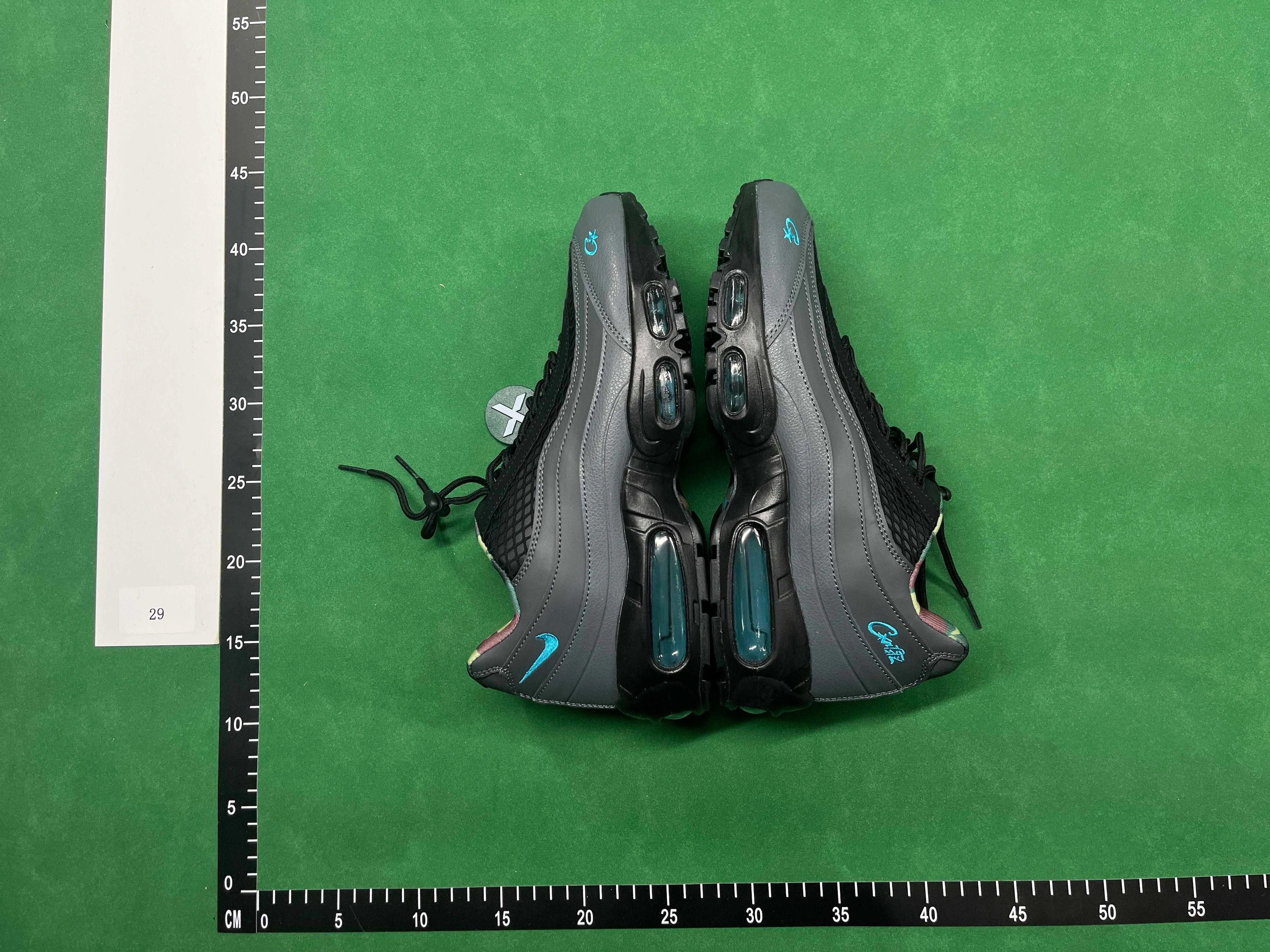 corteiz 95s thumbnail 2