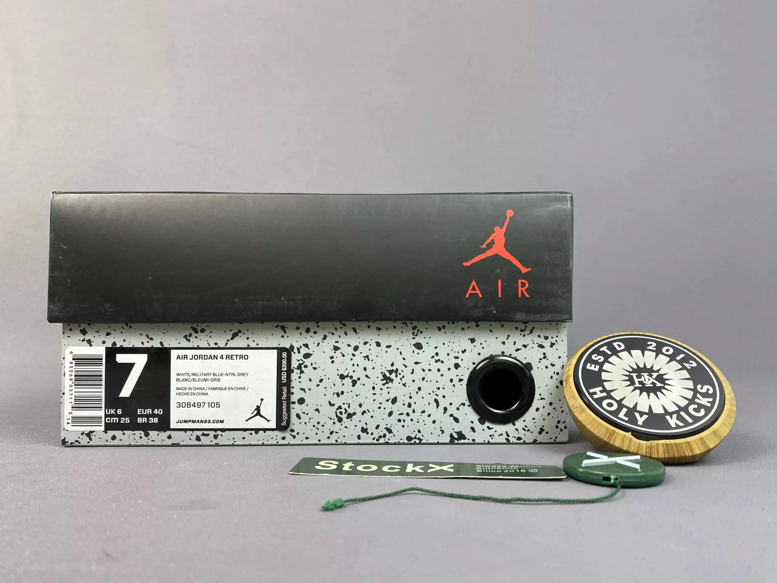 Jordan 4 Bred thumbnail 2