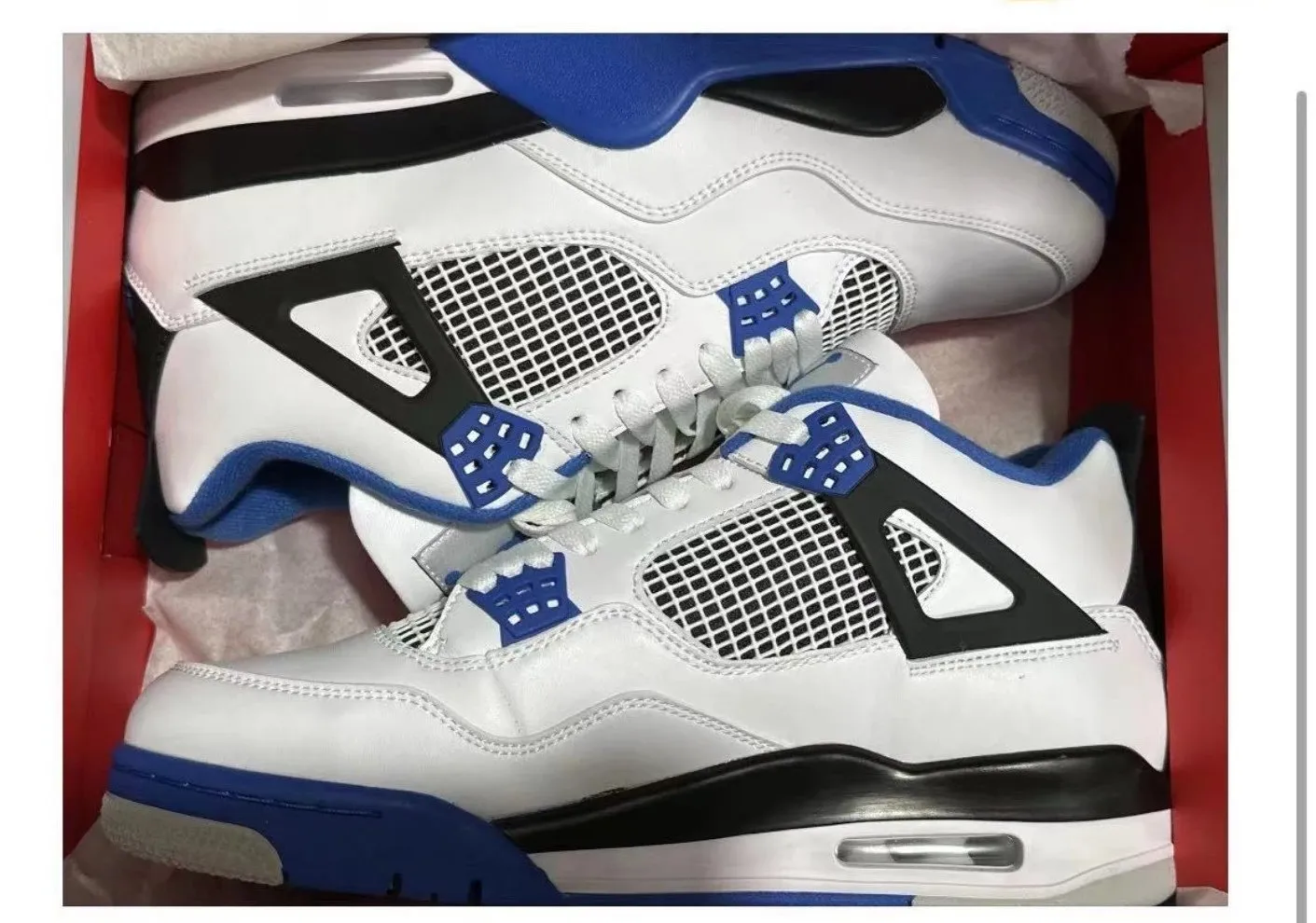 Jordan 4 thumbnail 4