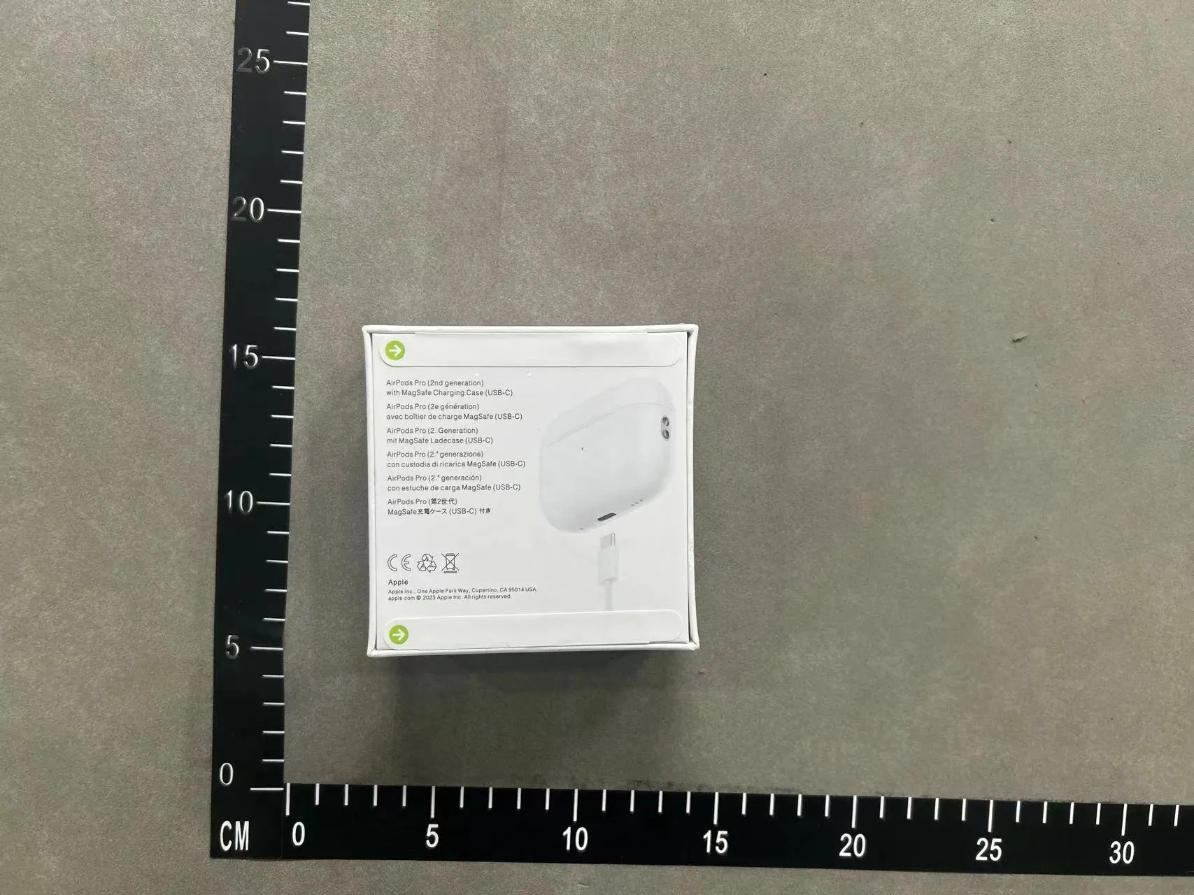 airpods pro 2 (USB-C) thumbnail 2